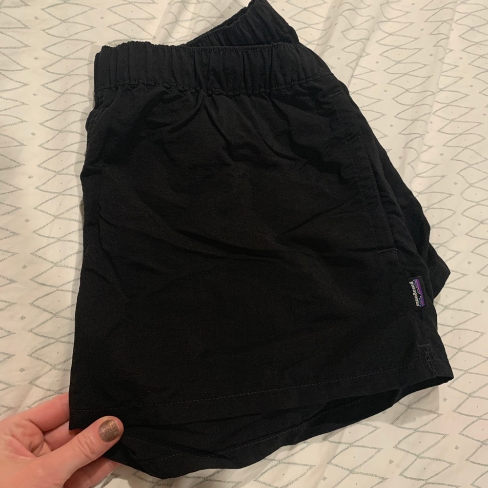 Patagonia Black Shorts w/ Pockets L (medium)